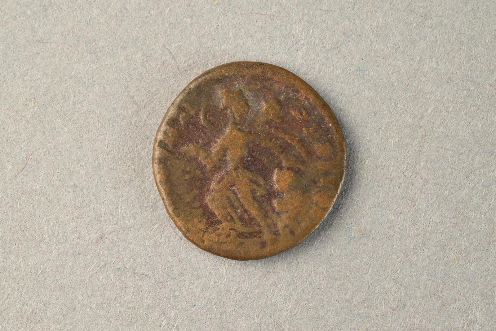 320081