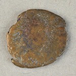 323640