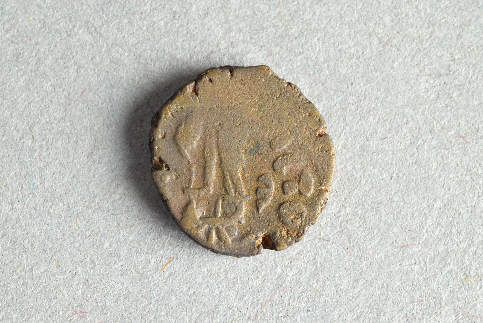 324010
