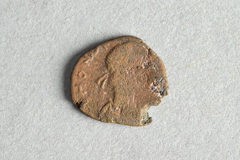 325034
