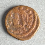325740