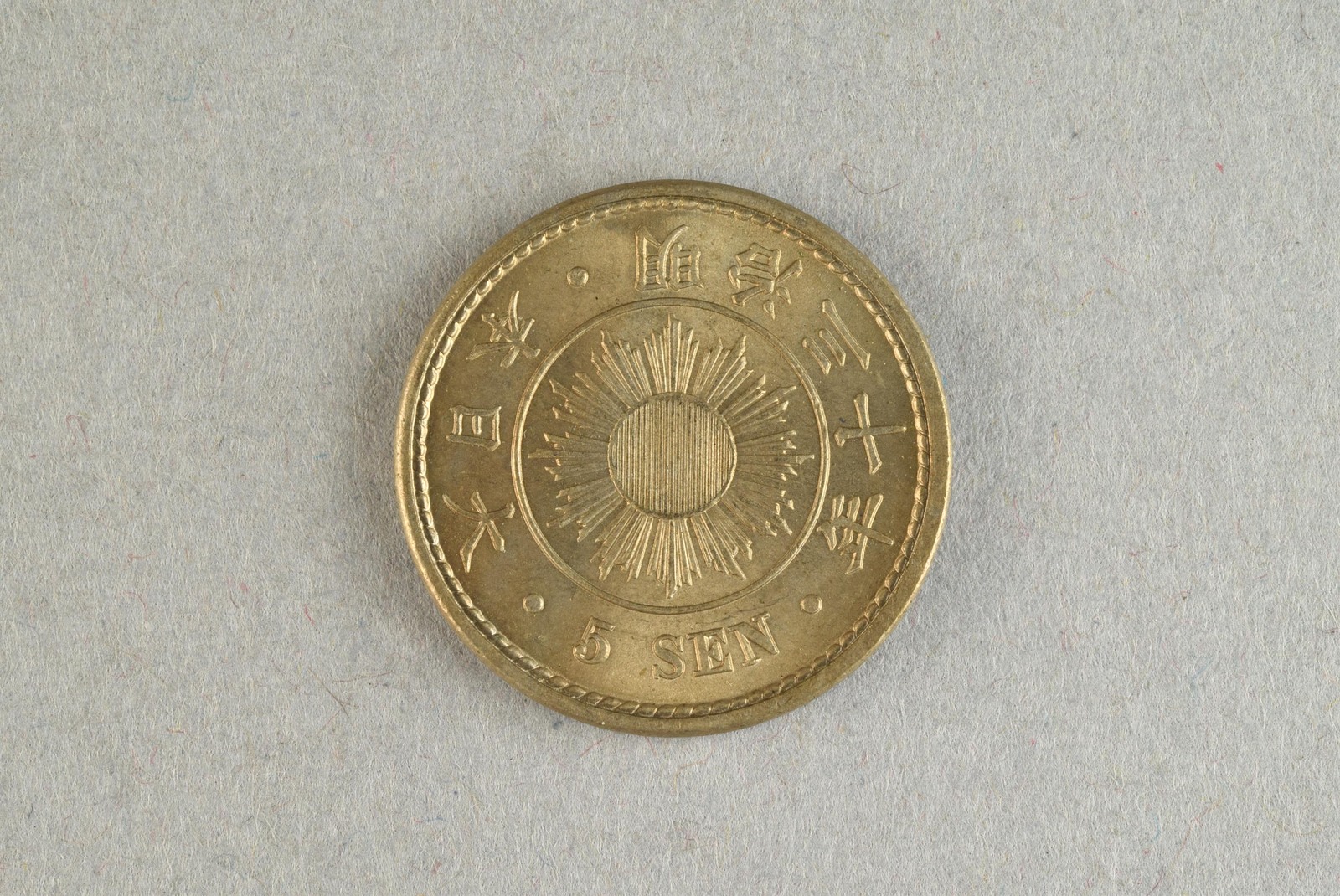 333016