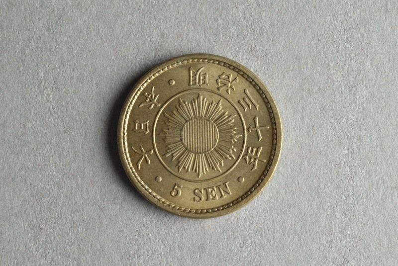 333017