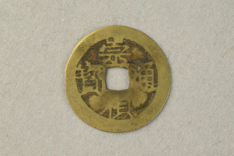355005