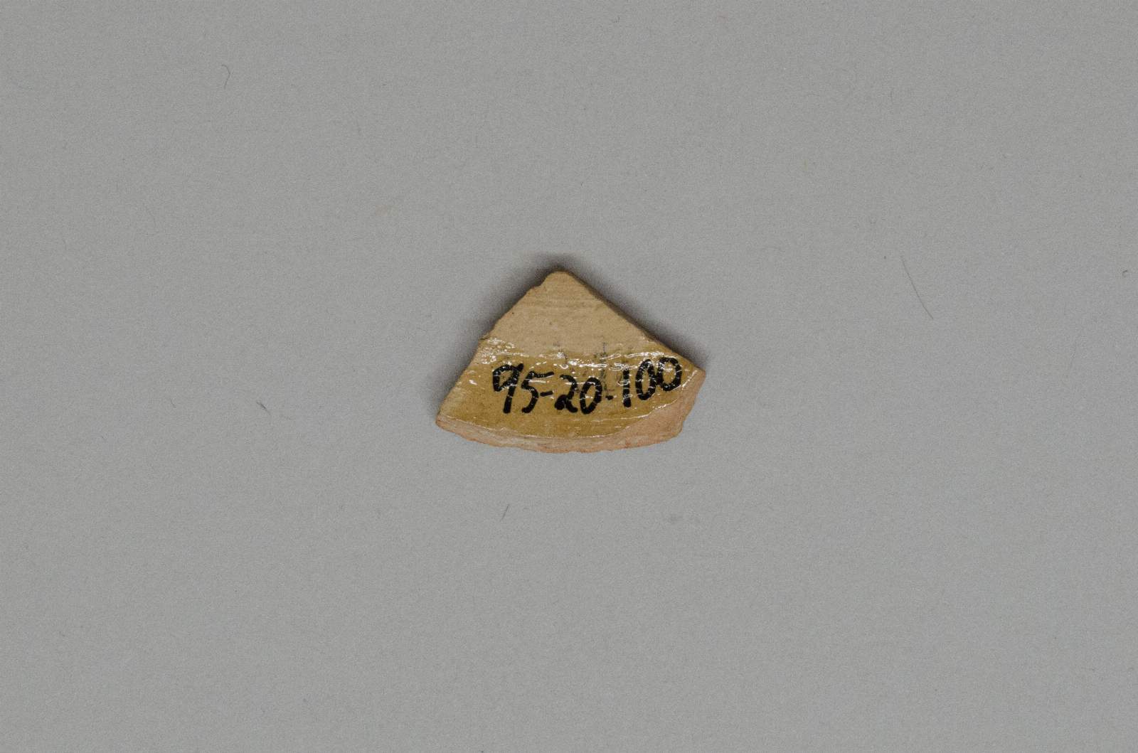 370758