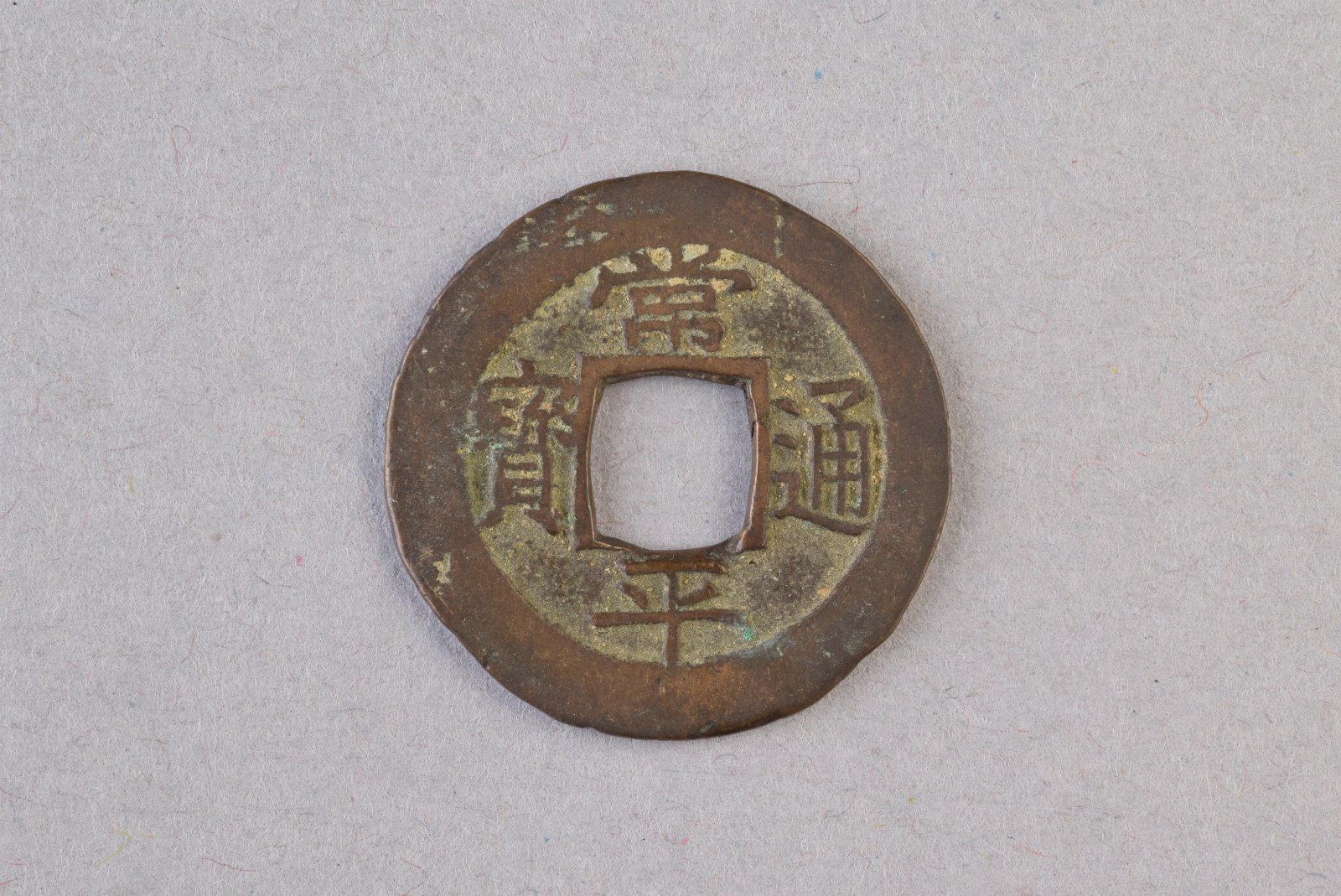 380500