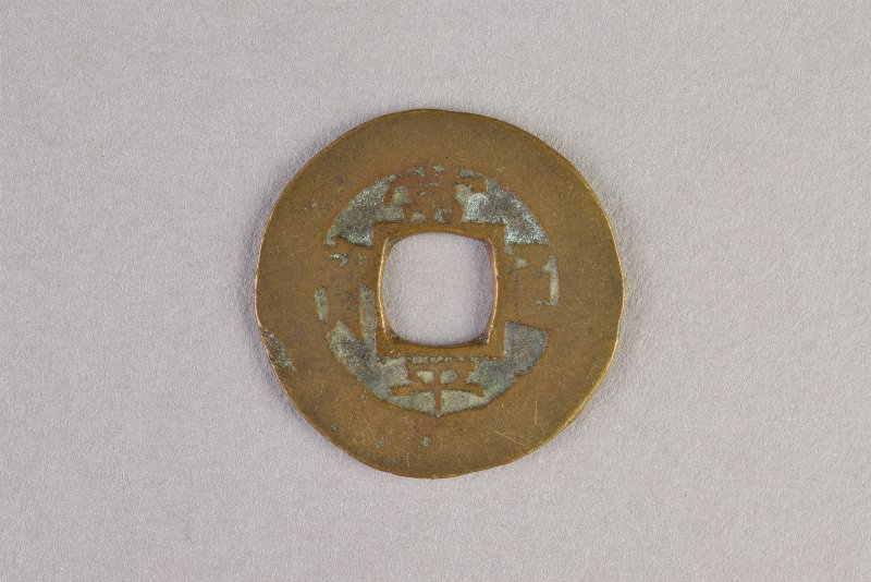 403196