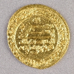 405579