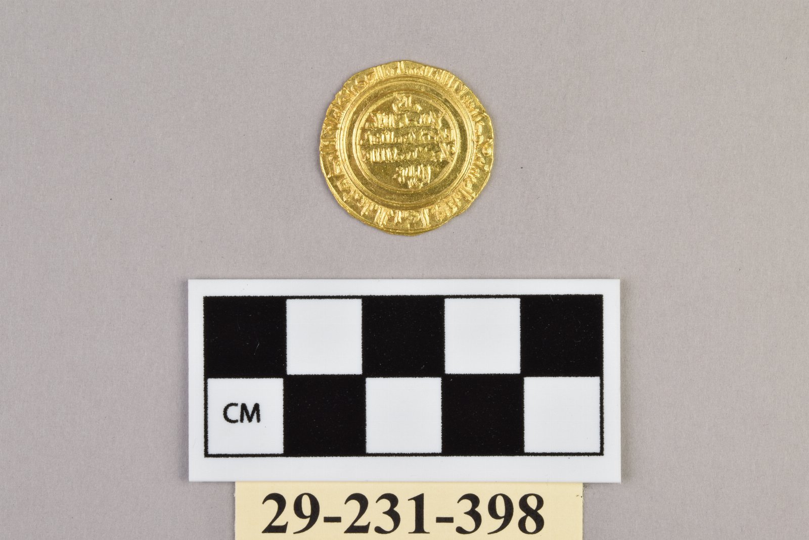 407700