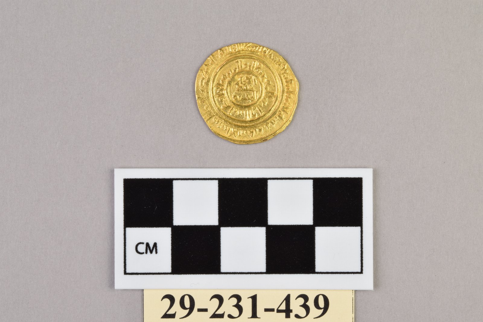407867