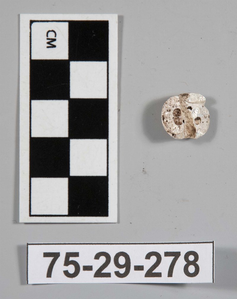 414596