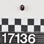 421880