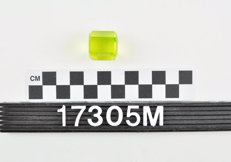 422015