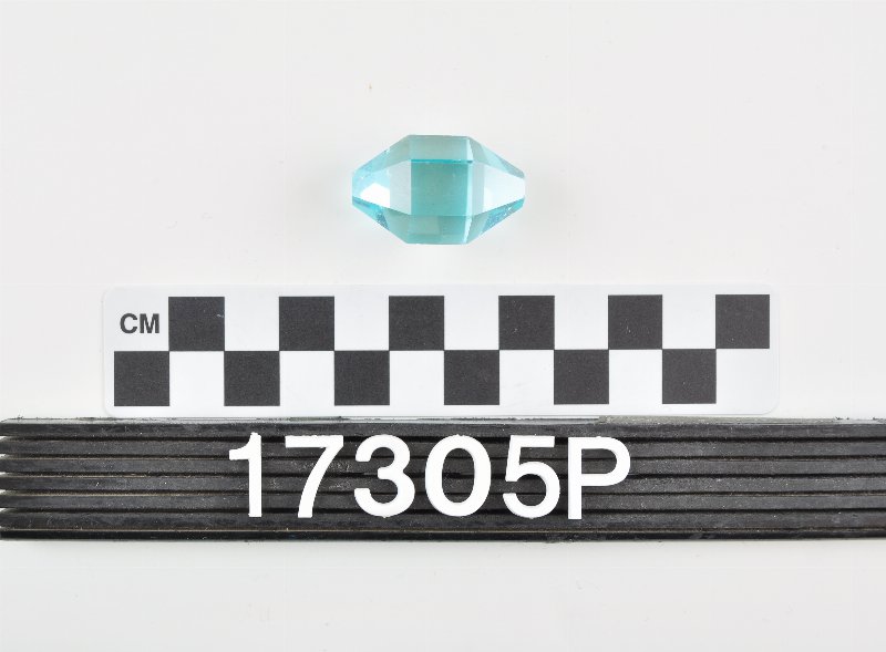 422025