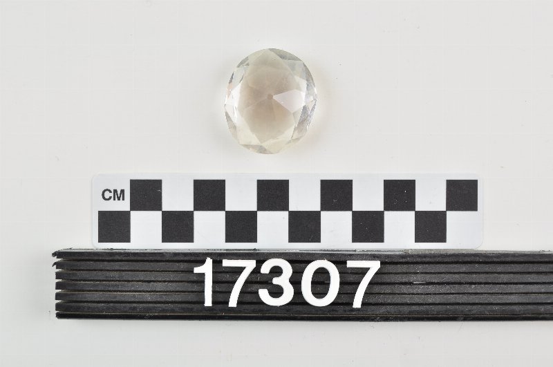422077