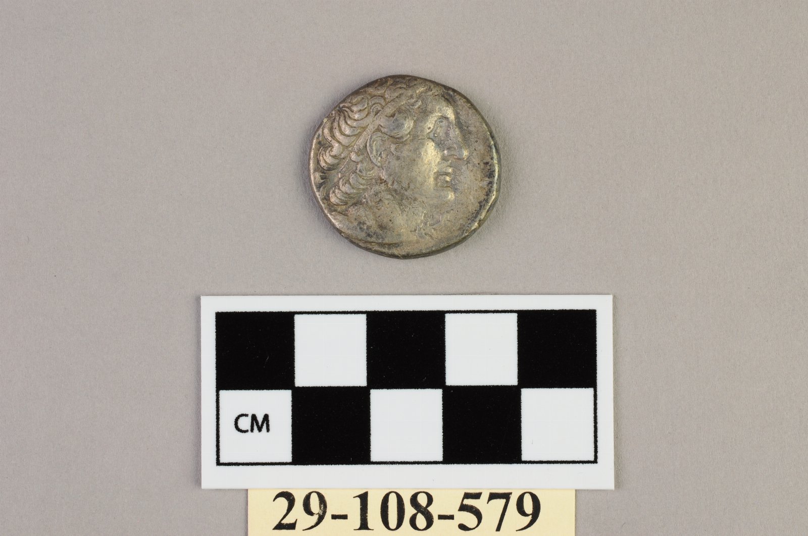 422156