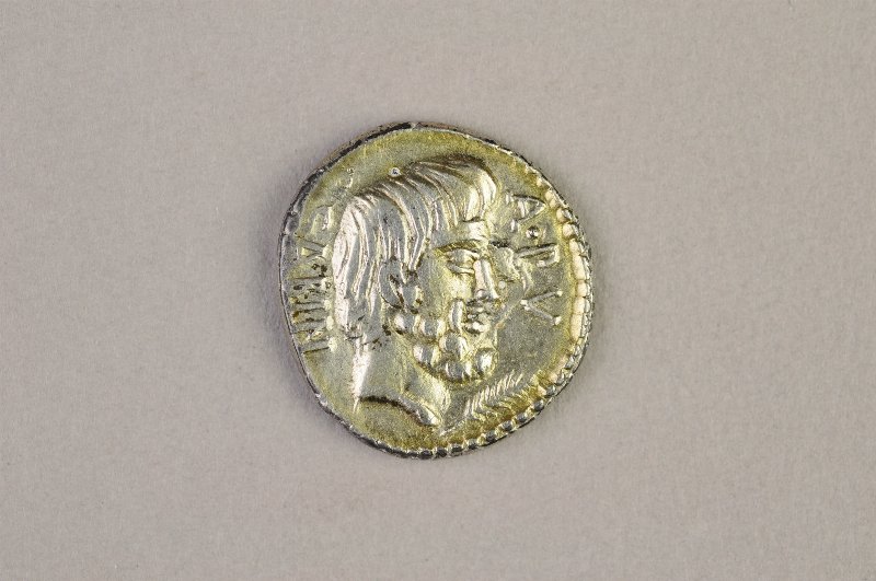 427367