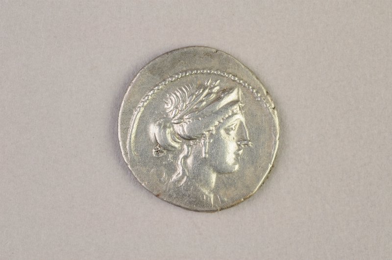 428375