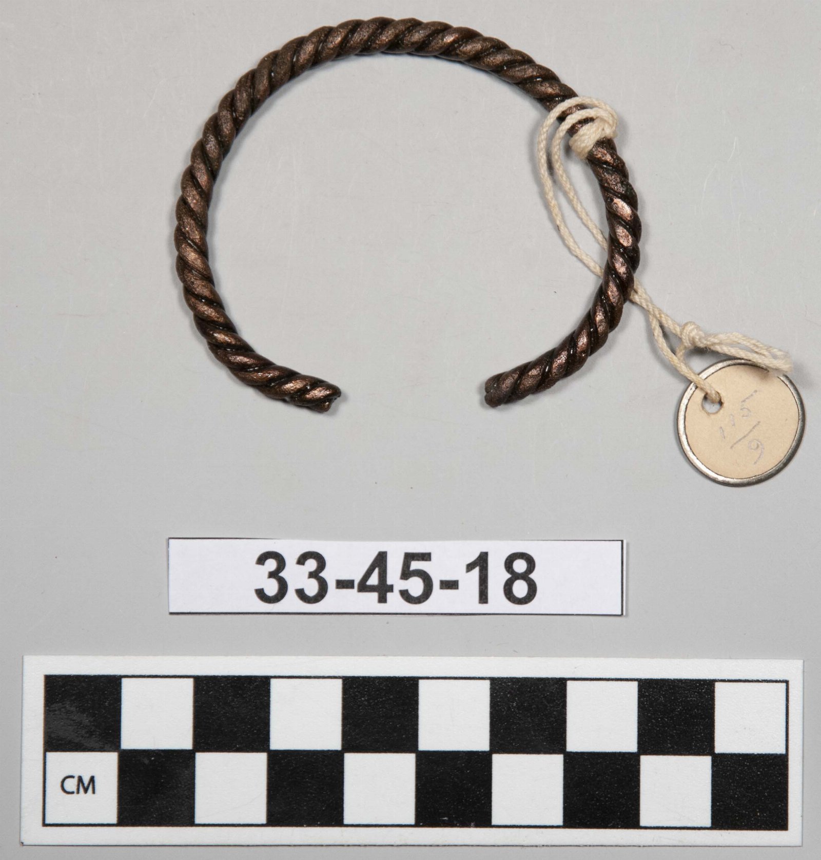 431602