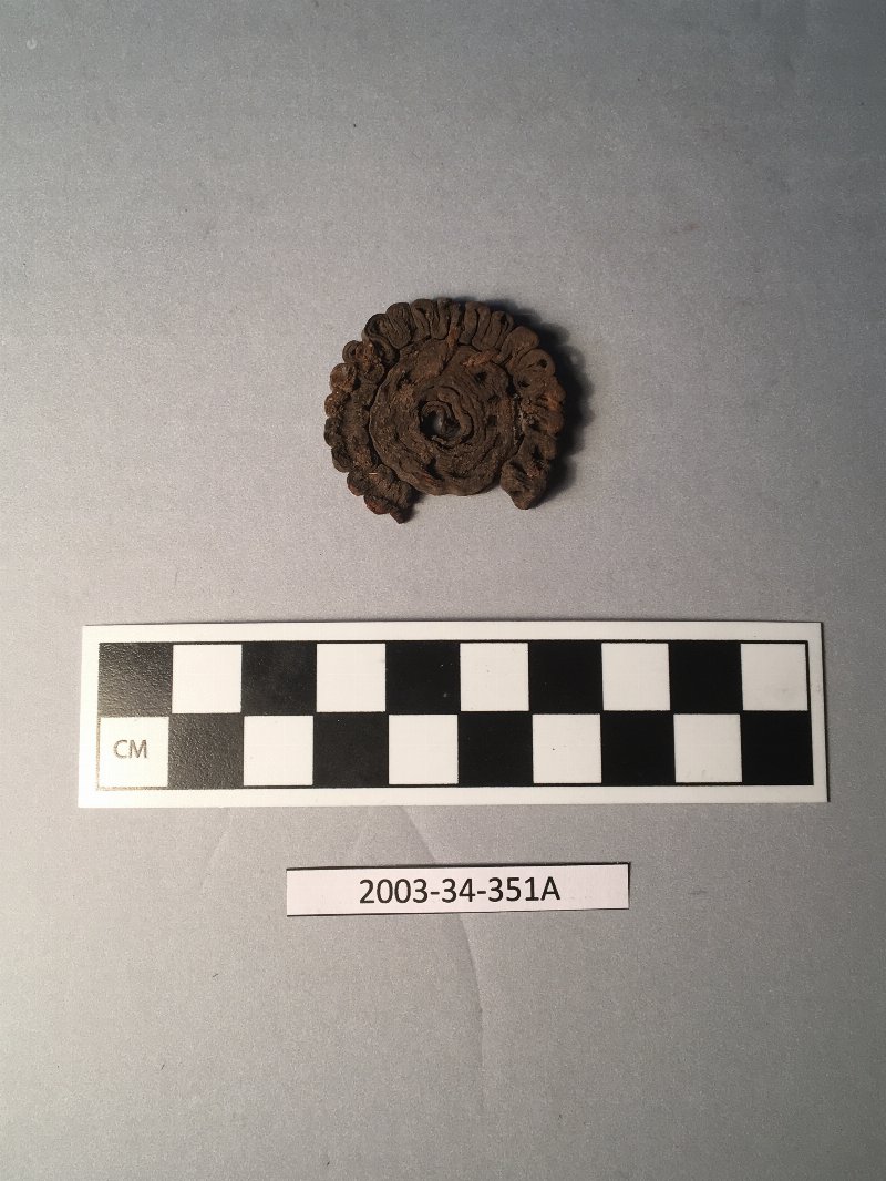 443163