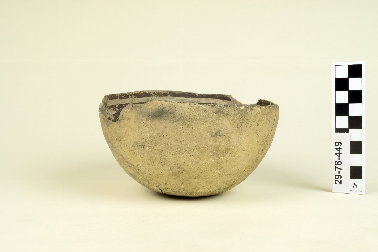 444320