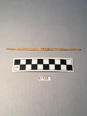 E1129