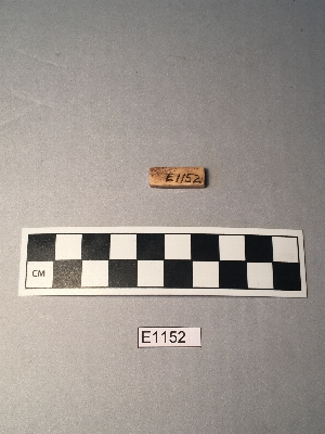 E1152