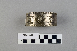 NA8744