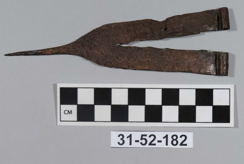 472470