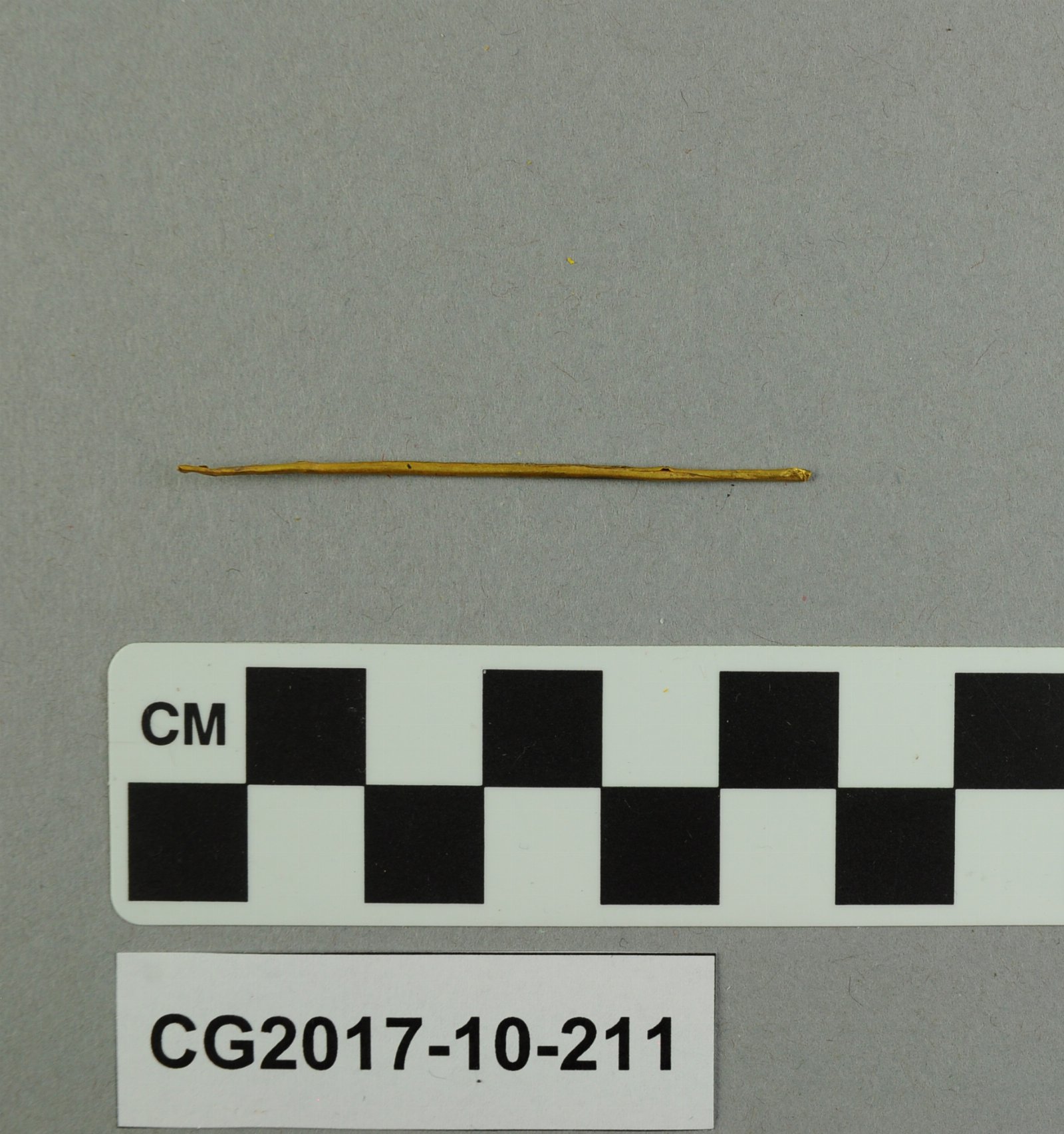 476435