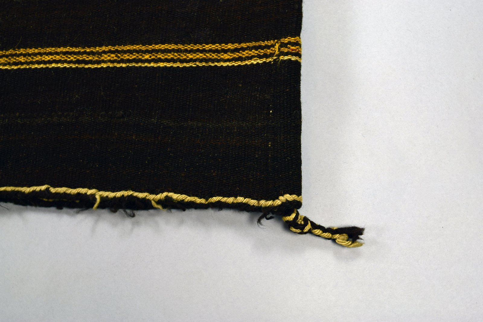 477841