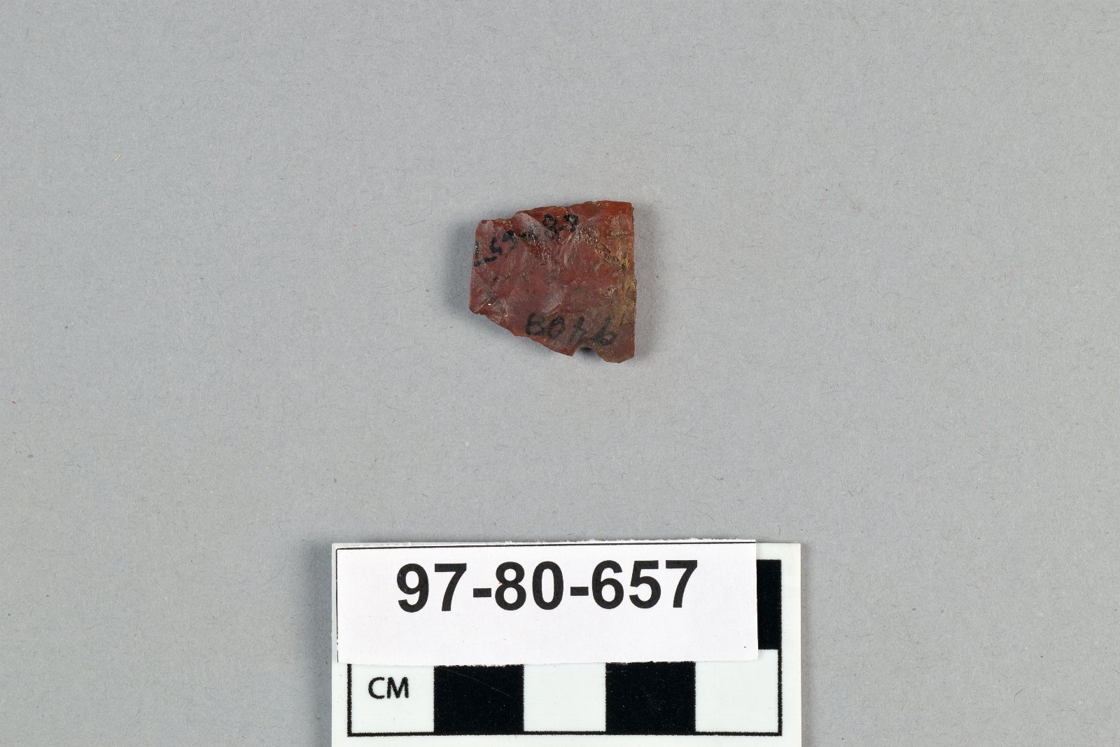 495272