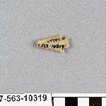 496272