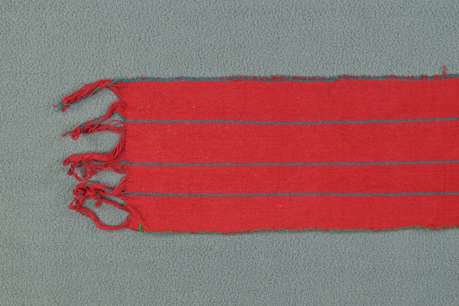 523817