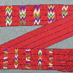 524047