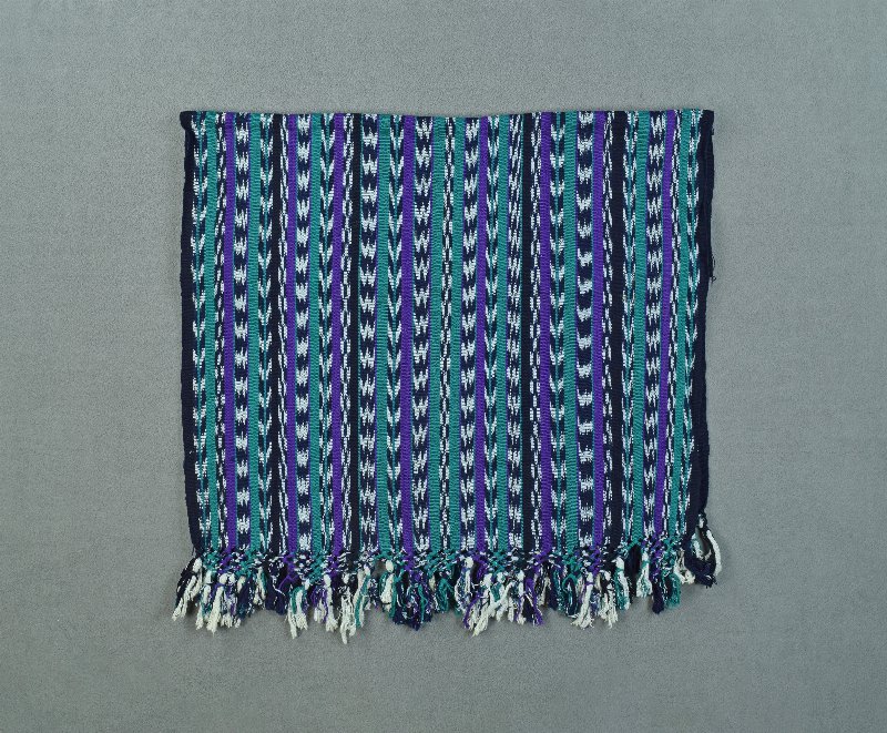 524381