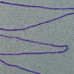 525043
