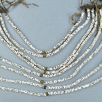 527269