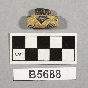 B5688