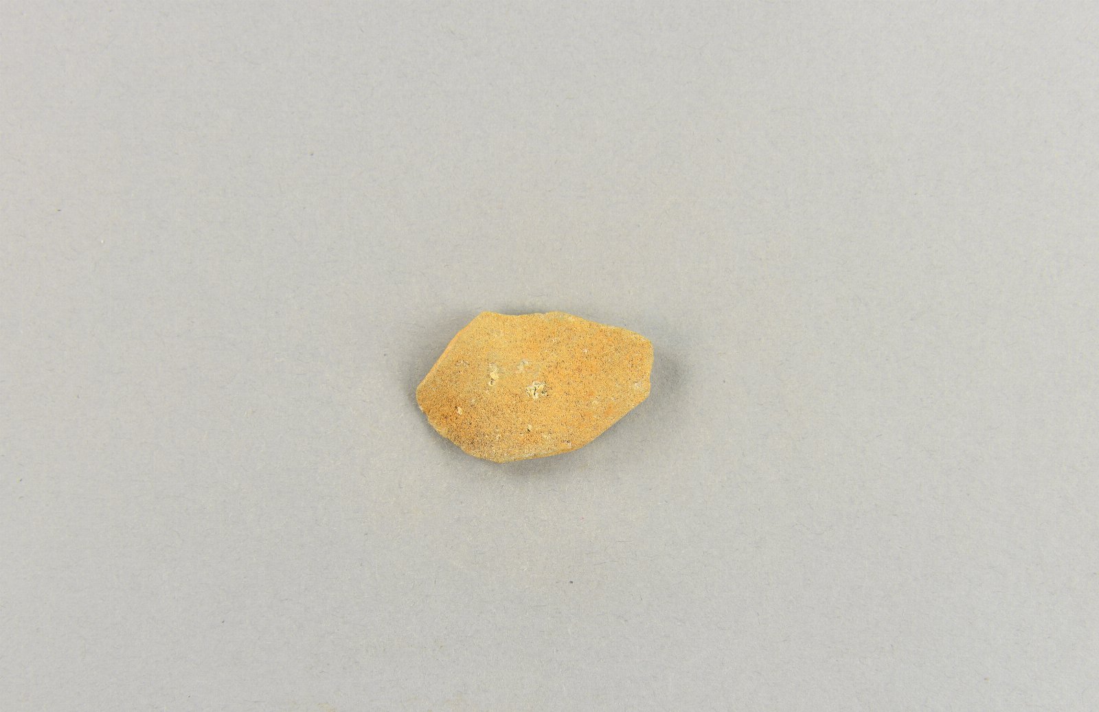 537583