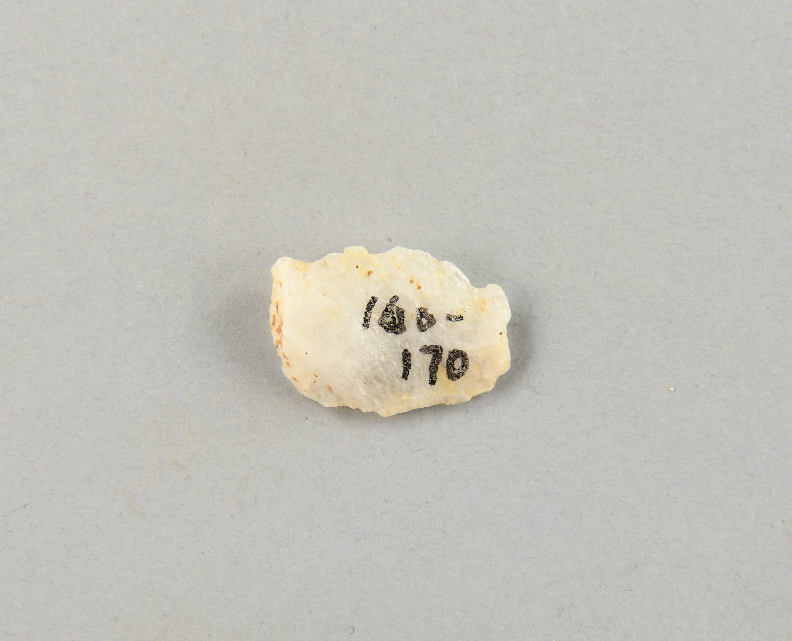 541811