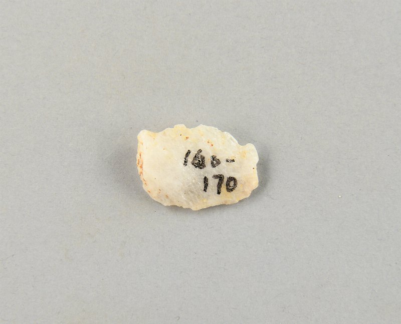541811
