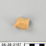 543768