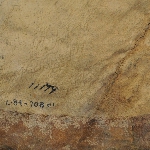 556943