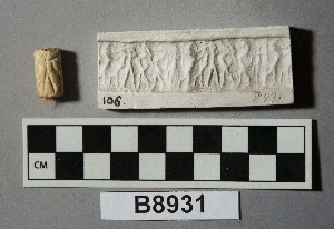 B8931