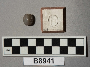 B8941