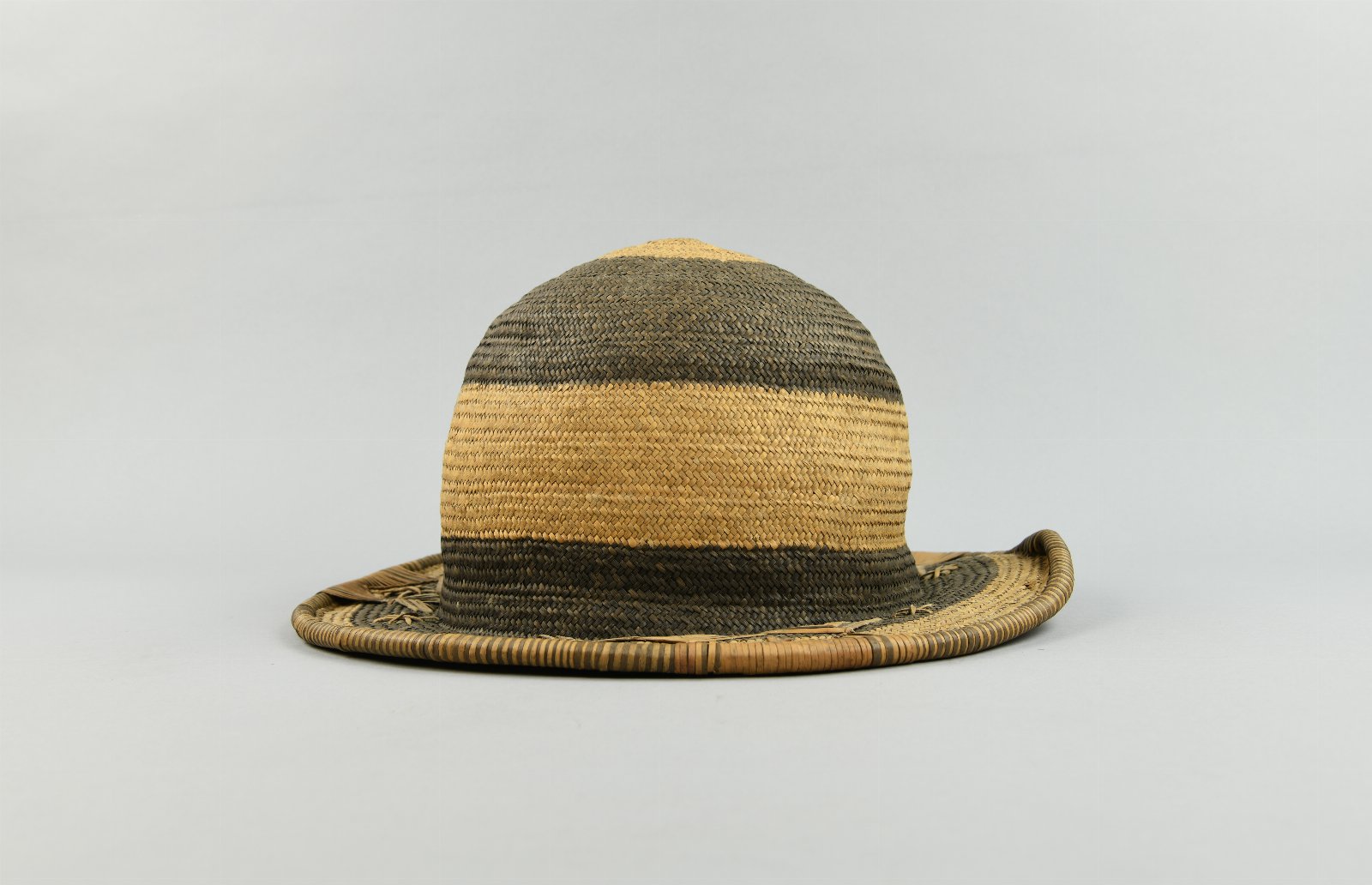 560080