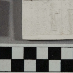 560742