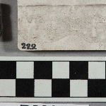 560748