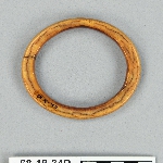 561079